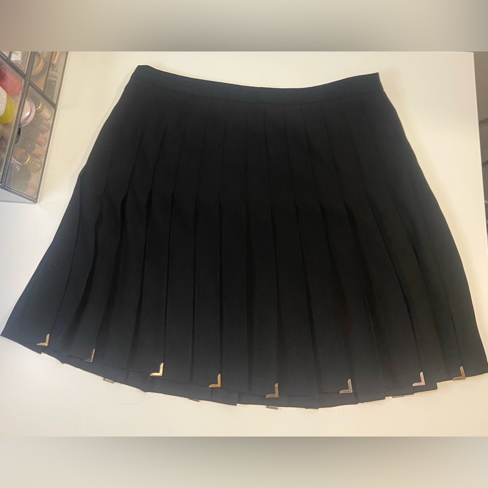 Zara Pleated Skirt w Metal detail
